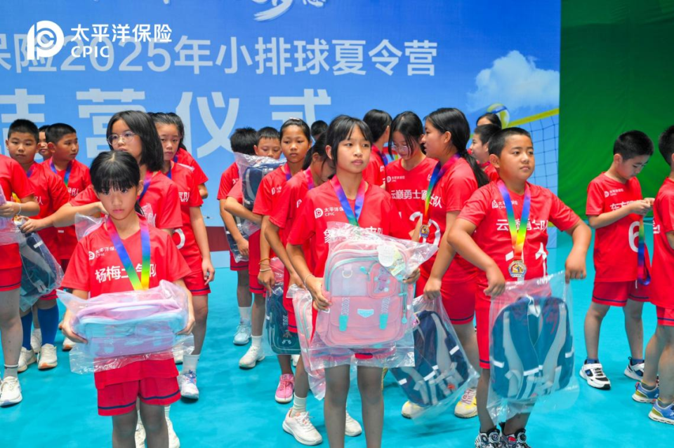 国女排, 第七天和室, 屈膝