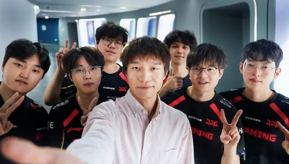 div, 复出现低级 div, 复出现低级