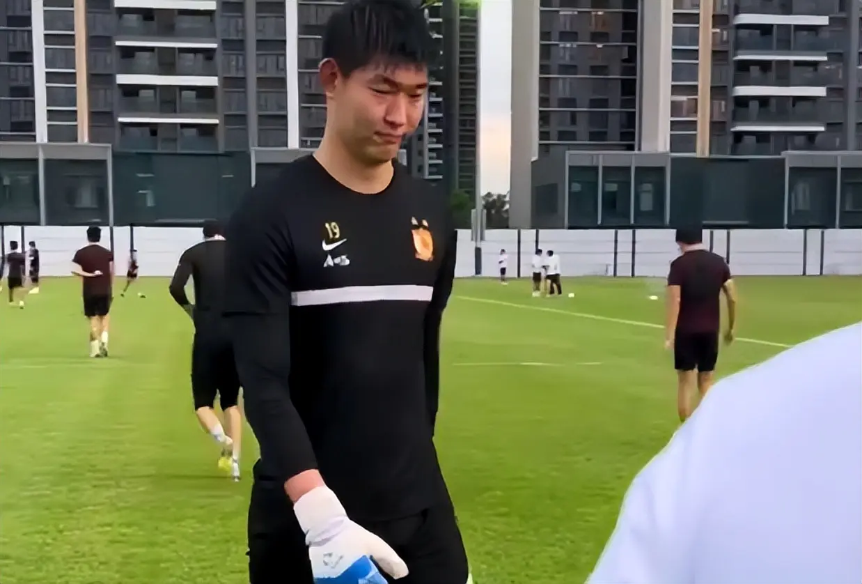 北京时间, 他得到全队