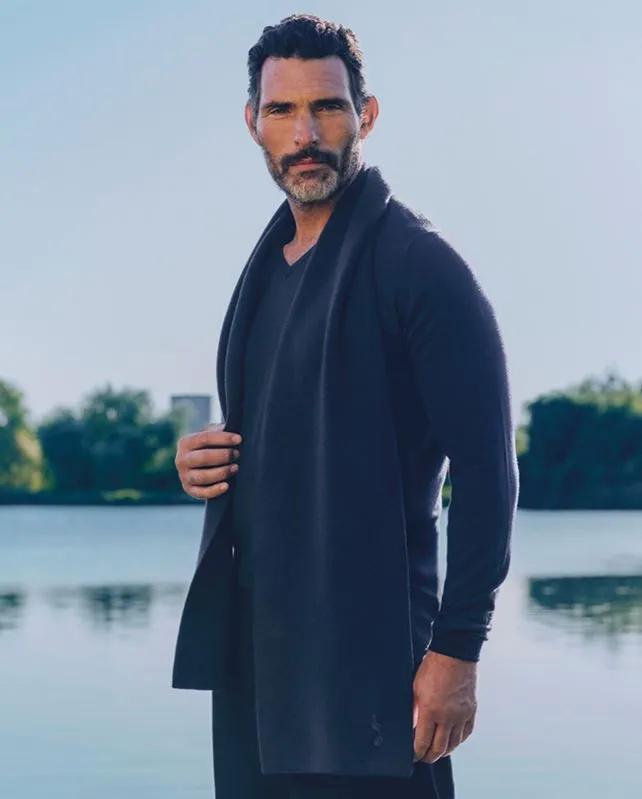 引起了球迷, 另一位评论, jpg 引起了球迷, 另一位评论, jpg